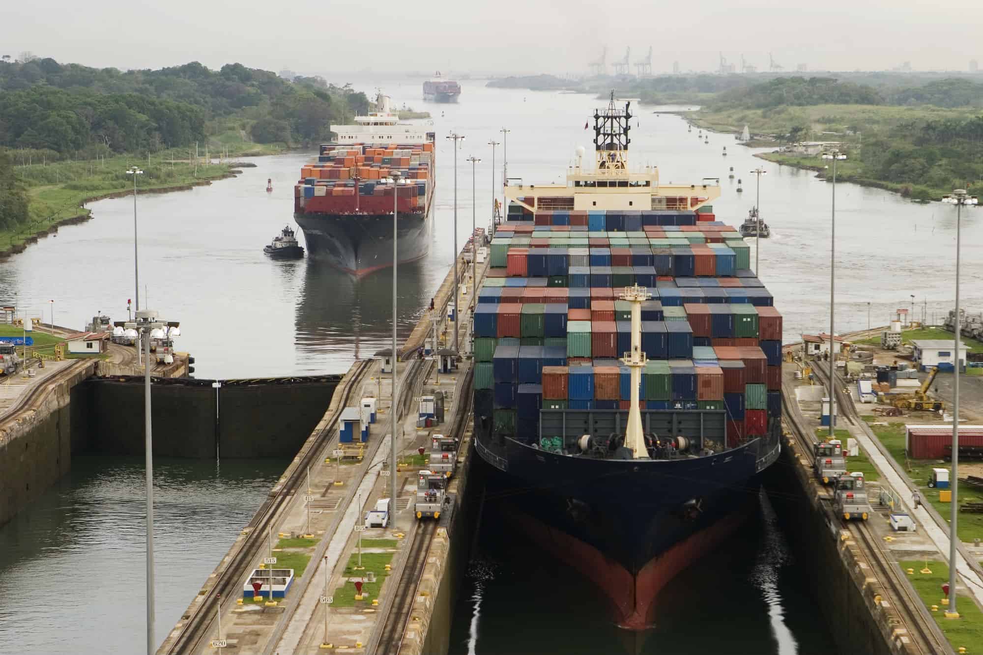 Container ship going through Panama canal lock