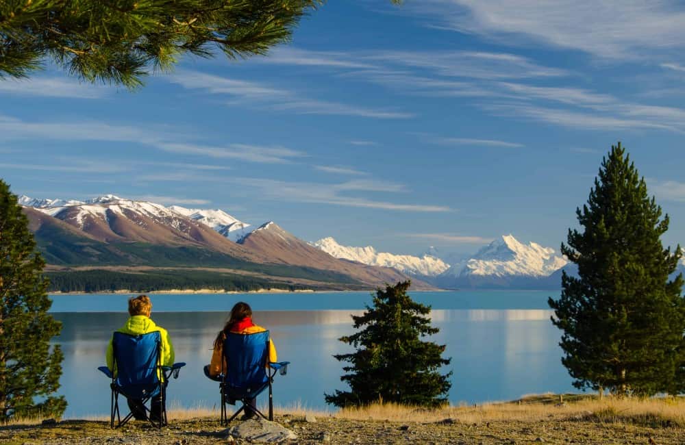 New Zealand-Camping-Lake-Freedom Camping