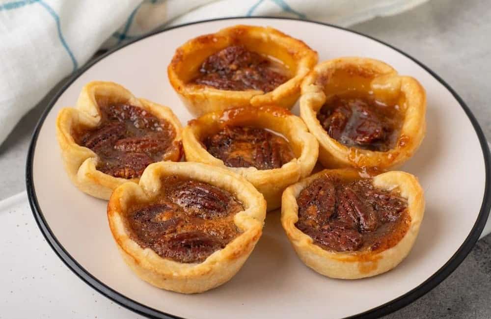 Butter-Tarts-food-canada-pastry-