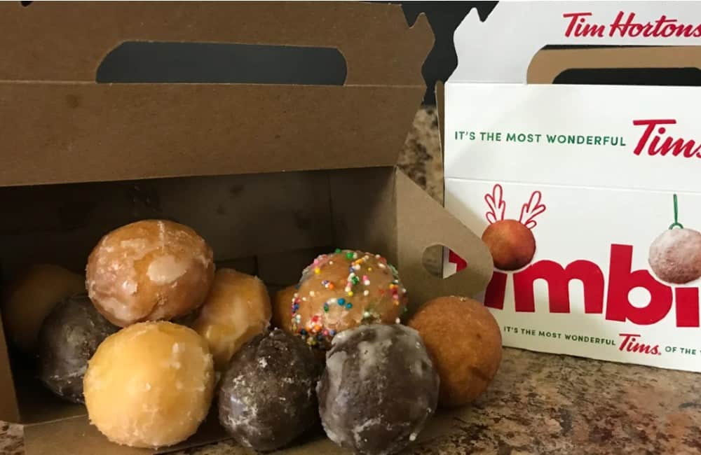 Timbits-Canada-food-treats-sancks-doughnuts-
