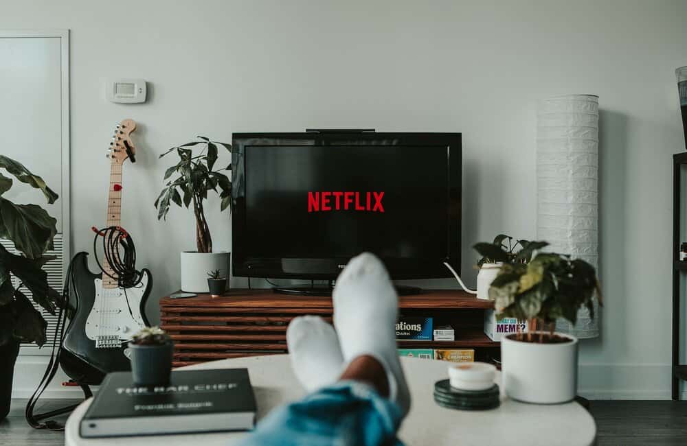 American tv netflix pros and cons of living in the usa