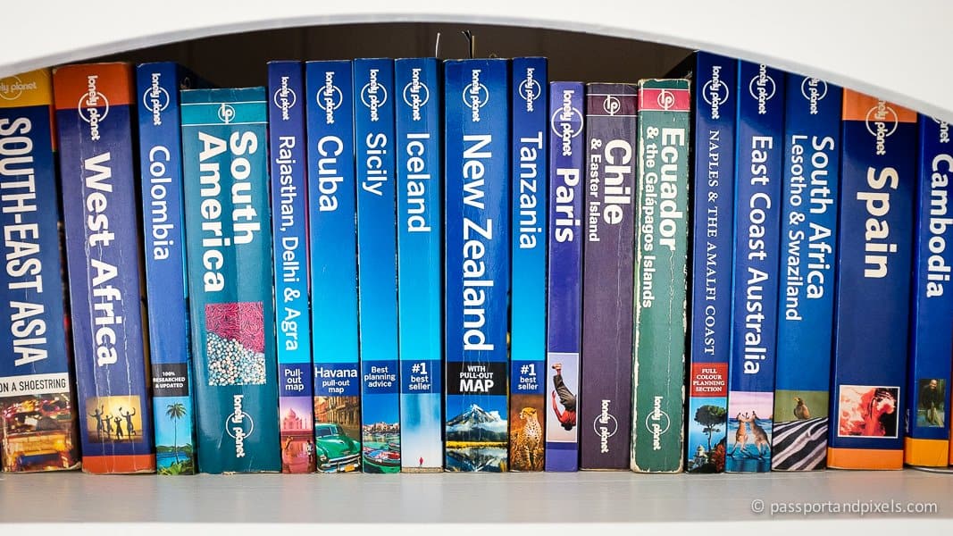 lonely planet gift for moving '